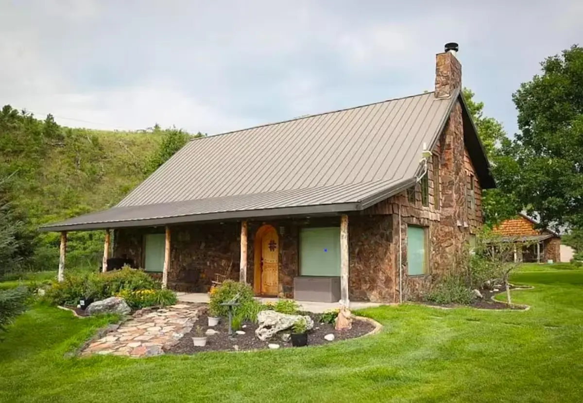 Lincoln Cornhuskers Nebraska short-term rental property
